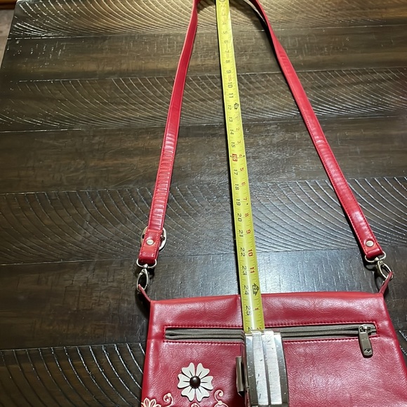 Red Espe purse. Can be worn as a shoulder bag or cross body bag. - Picture 11 of 11